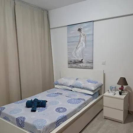 Albert'S Apartment St Lazarus 402 B - First Floor Larnaca Exterior photo